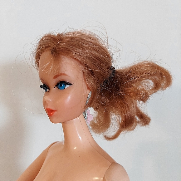 Vintage 1967 Nape Curl Talking Barbie Doll (Mute) #1115 2nd Edition. - Picture 2 of 15